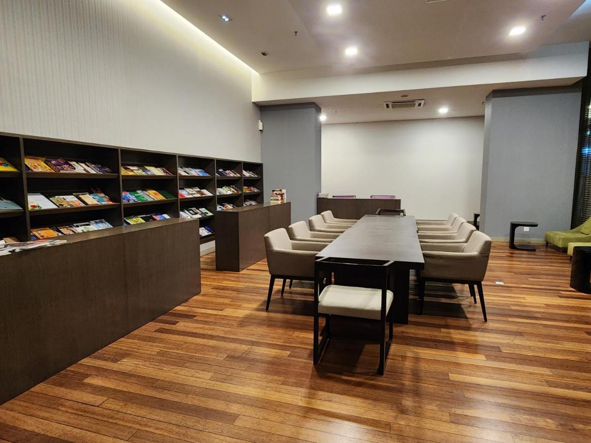 Regalia Suites Kuala Lumpur Klcc エクステリア 写真